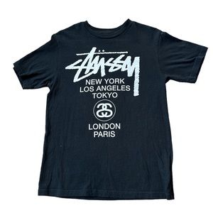 STUSSY: Black Tee